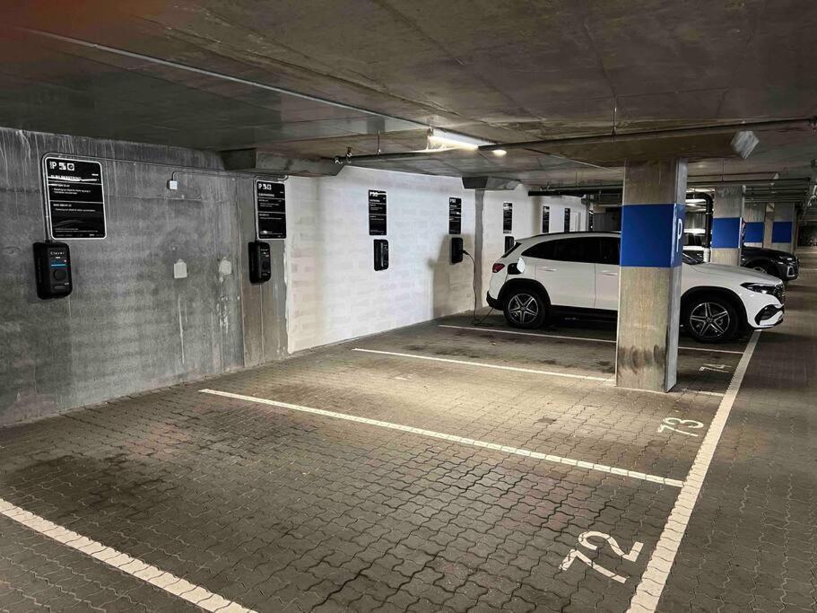 Bo Med Stil Og Udsigt Til Aarhus Lystbadehavnアパートメント エクステリア 写真