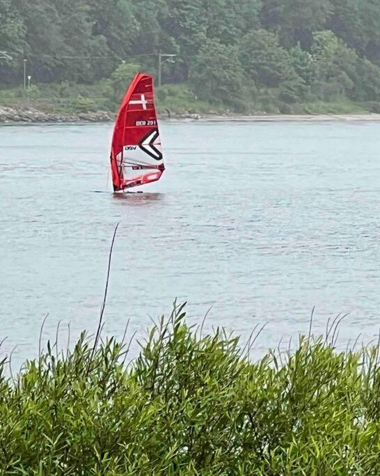 Bo Med Stil Og Udsigt Til Aarhus Lystbadehavnアパートメント エクステリア 写真